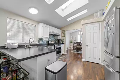 5450 Monterey Rd 15, San Jose, CA 95111 - Photo 6