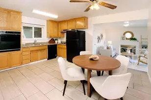 425 Queens Ct, Campbell, CA 95008 - Photo 10