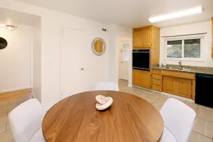 425 Queens Ct, Campbell, CA 95008 - Photo 8