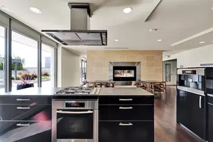 88 E San Fernando St 1203, San Jose, CA 95113 - Photo 16