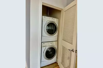 88 E San Fernando St 1203, San Jose, CA 95113 - Photo 50