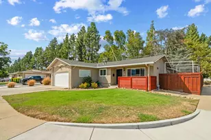 401 Arnold Dr, Gilroy, CA 95020 - Photo 2