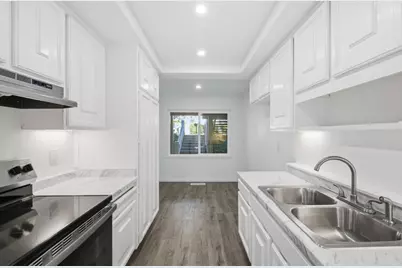 5424 Cribari Ct, San Jose, CA 95135 - Photo 4