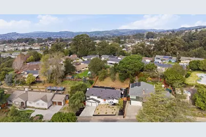 2478 Oakes Dr, Hayward, CA 94542 - Photo 36