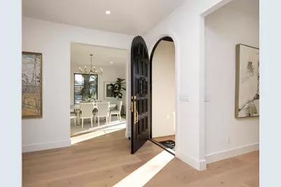 150 Clark Dr, San Mateo, CA 94402 - Photo 4