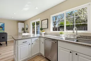 252 Vineyard Dr, San Jose, CA 95119 - Photo 4