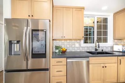 24 Tomaso Ct, San Francisco, CA 94134 - Photo 14