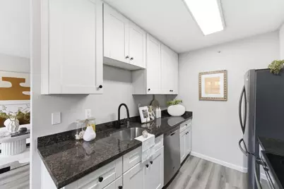 25 McAker Ct 103, San Mateo, CA 94403 - Photo 10