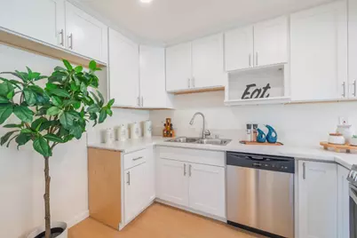 2005 Quadros Ln, San Jose, CA 95131 - Photo 6