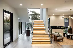 1866 Valparaiso Ave, Menlo Park, CA 94025 - Photo 2