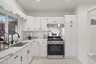 3332 Pepper Tree Ln, San Jose, CA 95127 - Photo 14