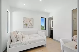 1127 Hillslope Pl, Los Altos, CA 94024 - Photo 42