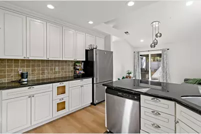 1315 Kelly Park Cir, Morgan Hill, CA 95037 - Photo 24
