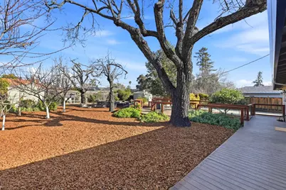 18597 Paseo Pueblo, Saratoga, CA 95070 - Photo 30