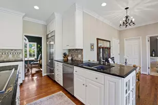 17625 Blanchard Dr, Monte Sereno, CA 95030 - Photo 14