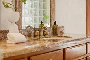 6357 Fairlane Dr, Oakland, CA 94611 - Photo 56