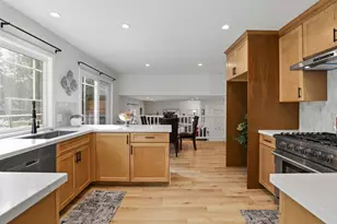 750 W 9th St, Gilroy, CA 95020 - Photo 10