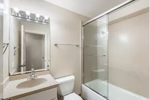 1560 Albatross Dr, Sunnyvale, CA 94087 - Photo 8