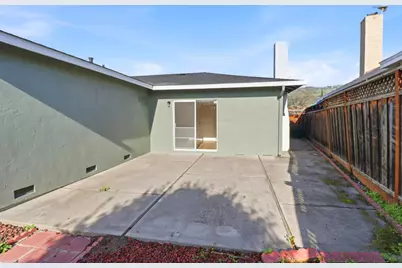 2657 Bon Bon Dr, San Jose, CA 95148 - Photo 46