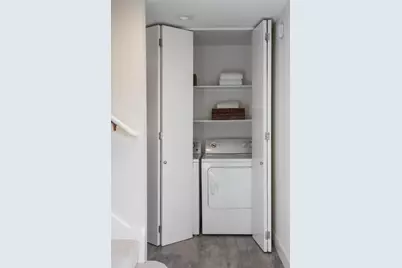 2427 Sharon Oaks Dr, Menlo Park, CA 94025 - Photo 12