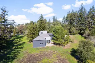 27600 Altamont Rd, Los Altos Hills, CA 94022 - Photo 22