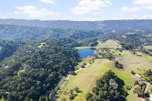 27600 Altamont Rd, Los Altos Hills, CA 94022 - Photo 36