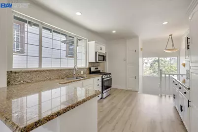 2036 E 20th St, Oakland, CA 94606 - Photo 6