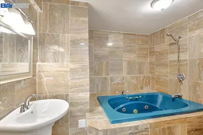 2036 E 20th St, Oakland, CA 94606 - Photo 14