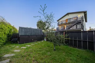 936 Wainwright St, Monterey, CA 93940 - Photo 38