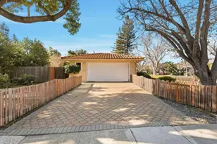 28 Willow Rd, Menlo Park, CA 94025 - Photo 4