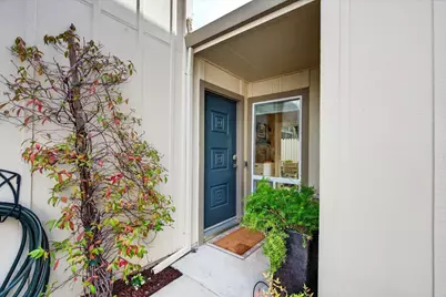 300 Ridgemark Dr, Hollister, CA 95023 - Photo 4