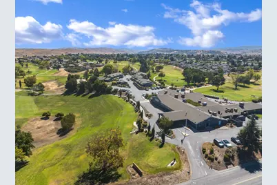 300 Ridgemark Dr, Hollister, CA 95023 - Photo 26