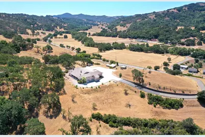 21050 Uvas Road, Morgan Hill, CA 95037 - Photo 6