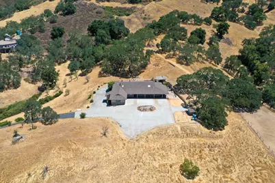 21050 Uvas Road, Morgan Hill, CA 95037 - Photo 2