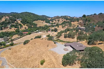 21050 Uvas Road, Morgan Hill, CA 95037 - Photo 10