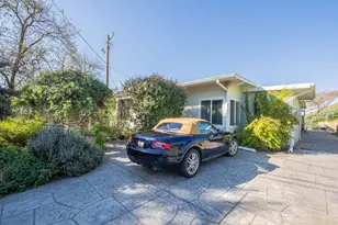 820 Comstock Rd, Hollister, CA 95023 - Photo 1