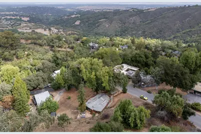 76 Old Spanish Trl, Portola Valley, CA 94028 - Photo 4