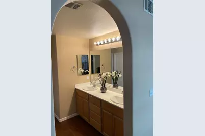 1744 Bella Largo Dr, Stockton, CA 95206 - Photo 14