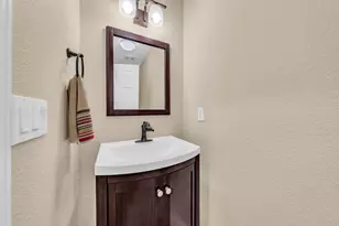 303 Mullinix Way, San Jose, CA 95136 - Photo 32