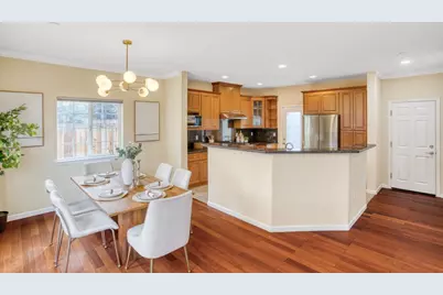 3712 Joy Ln, San Jose, CA 95117 - Photo 8