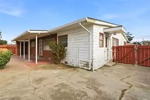 691 Lotus St, San Jose, CA 95116 - Photo 36