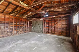 691 Lotus St, San Jose, CA 95116 - Photo 32