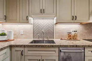 835 N Humboldt St 203, San Mateo, CA 94401 - Photo 6