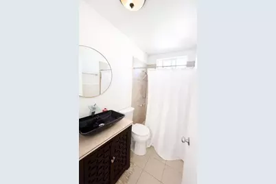 1210 Mastic St, San Jose, CA 95110 - Photo 6