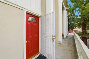 3375 Norton Way 5, Pleasanton, CA 94566 - Photo 2