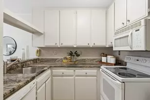 2140 Santa Cruz Ave E102, Menlo Park, CA 94025 - Photo 12