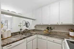 2140 Santa Cruz Ave E102, Menlo Park, CA 94025 - Photo 14