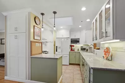 1385 Selo Dr, Sunnyvale, CA 94087 - Photo 8