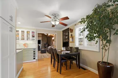 1385 Selo Dr, Sunnyvale, CA 94087 - Photo 10