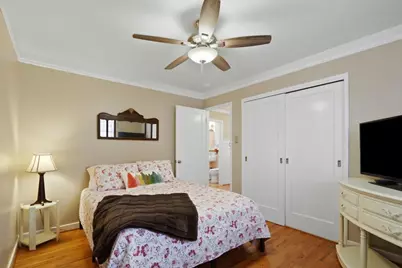 1385 Selo Dr, Sunnyvale, CA 94087 - Photo 14